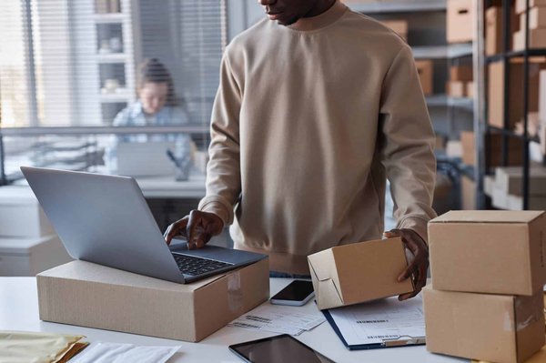 Sweats personnalisés : Renforcer la cohérence de la communication d'entreprise